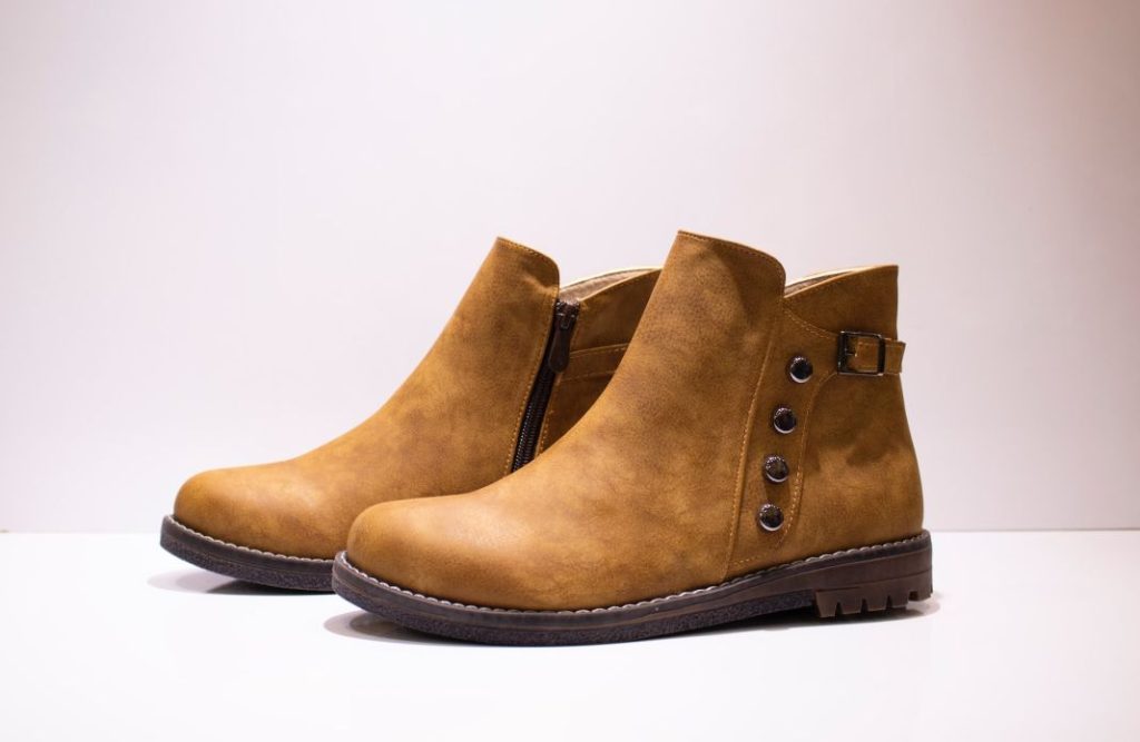 Las botas cowboy de Stradivarius que van a estar de moda este otoño 1 Vida.es moda