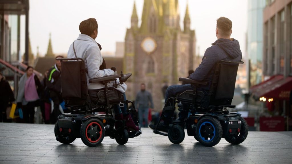 ¿Cómo afectan mis necesidades a la compra de la silla de ruedas?