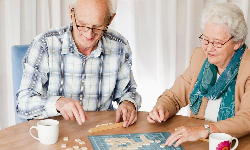 Por qué deberíamos volver a los juegos de mesa cuando somos mayores 1 Vida.es ¿Por qué los juegos son tan importantes para las personas mayores?