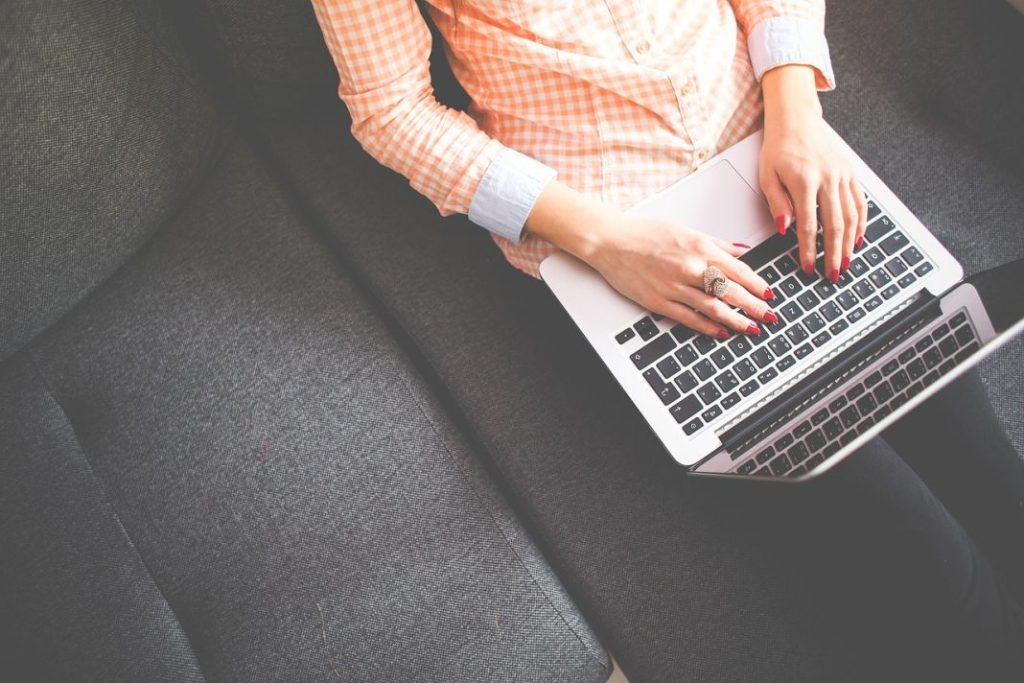 Carta de agradecimiento: qué es y por qué debes enviar una tras una entrevista 1 Vida.es Carta de agradecimiento qué es y por qué debes enviar una tras una entrevista