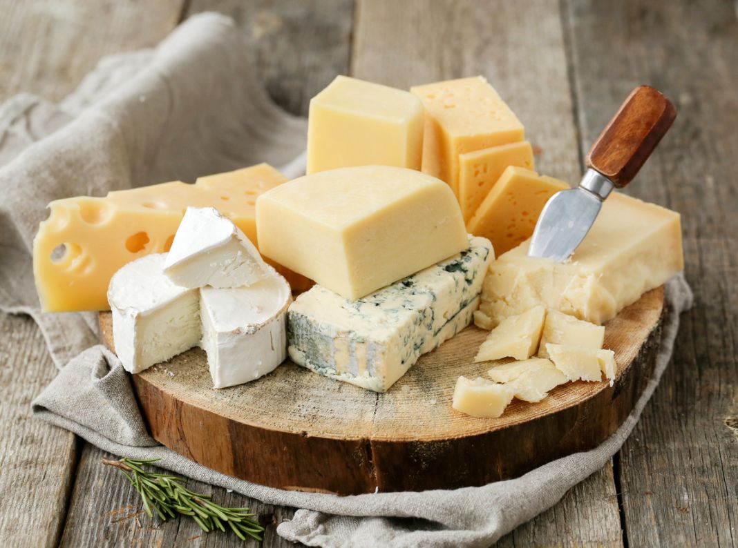 Descubre si la corteza del queso es comestible o no 1 Vida.es ¿Cómo se forma la corteza del queso?
