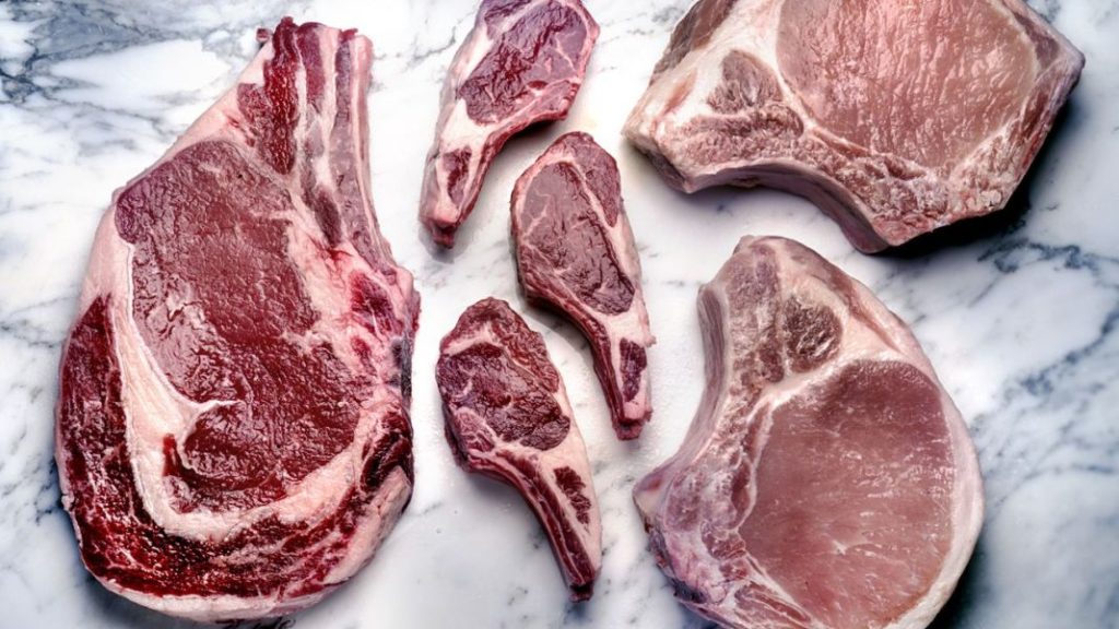 Mucha carne roja podría aumentar el riesgo de cáncer de colon