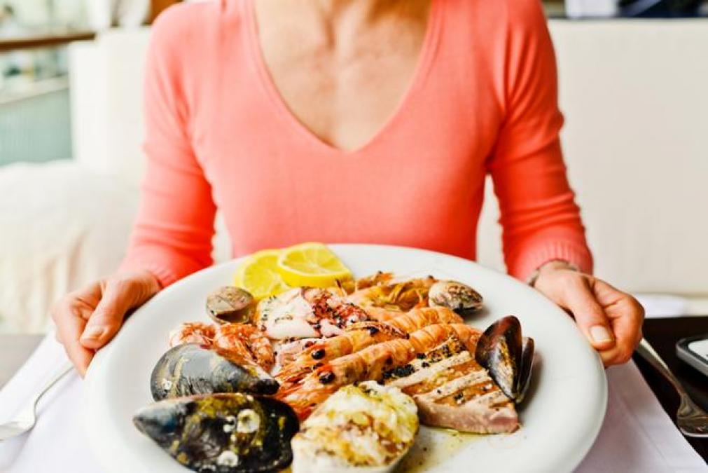 Estos son los alimentos que te producen migrañas 1 Vida.es ¿La comida desencadena una migraña?