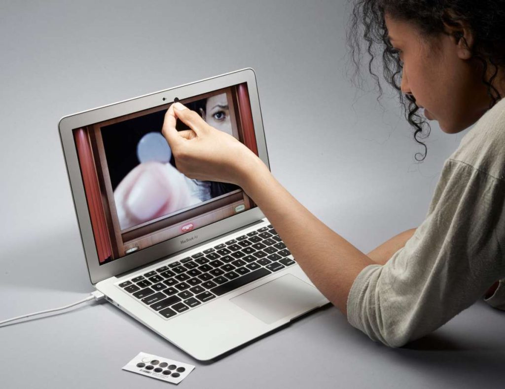 Trucos para evitar que te espíen a través de tu webcam 1 Vida.es ¿Qué es la piratería de cámaras web?