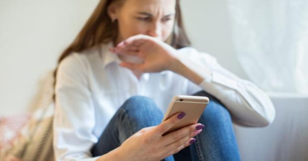 El ‘Síndrome de Voldemort’ gana terreno en España, así impacta en tu salud mental 4 Vida.es EL PAPEL DE LAS REDES SOCIALES EN EL SÍNDROME DE VOLDEMORT