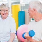 Como involucrar a las personas mayores en las actividades diarias