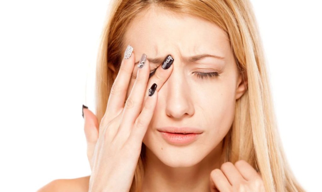 Remedios caseros para hacer frente a la sinusitis 1 Vida.es La sinusitis aguda se acompaña de síntomas desagradables