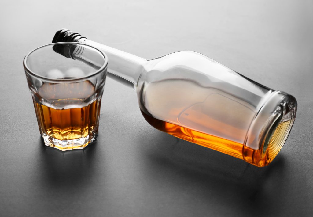 El consumo excesivo de alcohol puede afectar a los riñones
