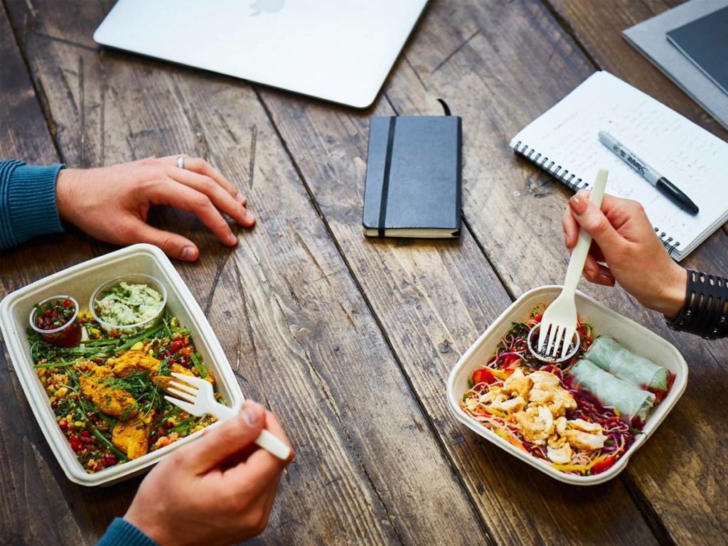 Consejos de los expertos para comer bien en el trabajo 1 Vida.es ¿Por qué es tan importante la alimentación saludable?