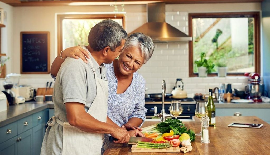 Esto es lo que debes incluir en tu alimentación a partir de los 60 años 1 Vida.es Metabolismo y alimentación a partir de los 60 años