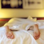 Los consejos de los expertos para no sudar en la cama