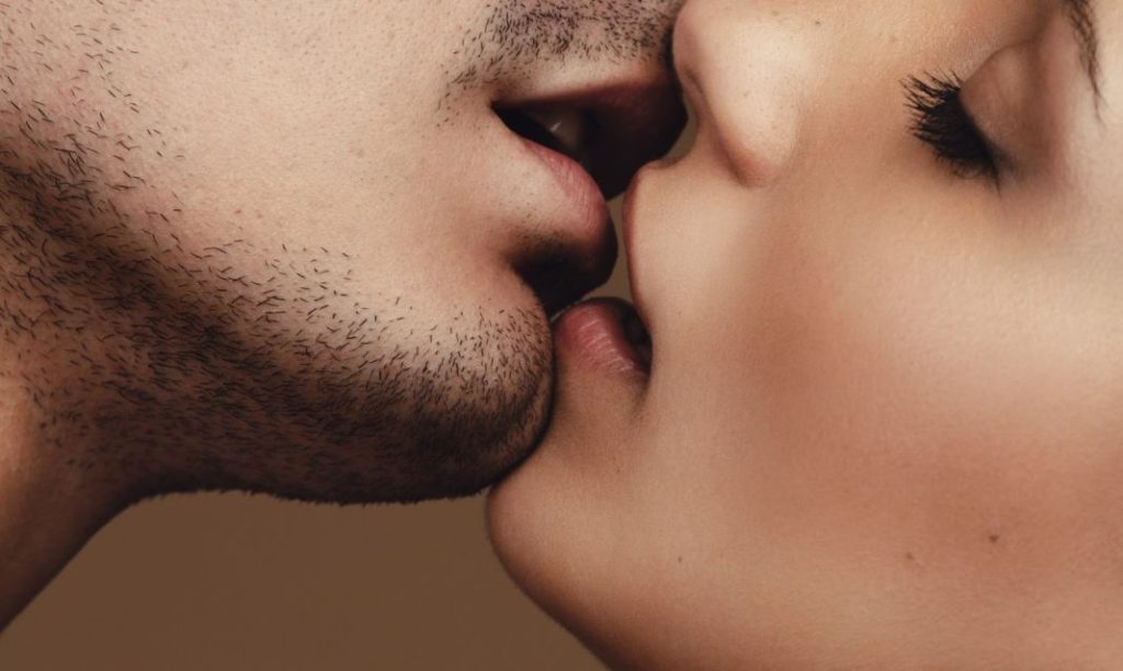 Consejos para dar los mejores besos del mundo 1 Vida.es ¿Ojos cerrados e ir a por ello?