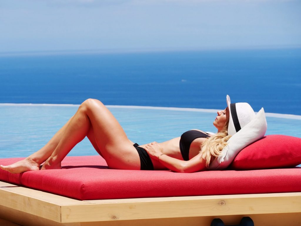 El mejor truco para un bronceado perfecto en un santiamén  1 Vida.es Bronceado perfecto bajo el sol