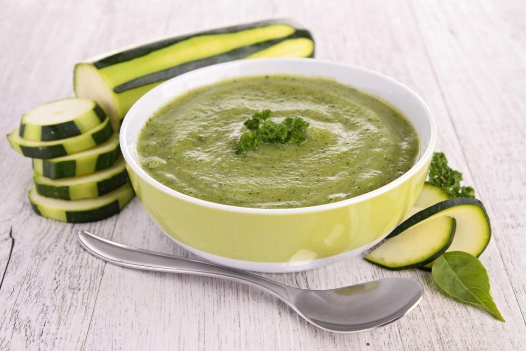 Cómo preparar una crema de calabacín el doble de rica  1 Vida.es Origen: Ya en Italia en el siglo XVII