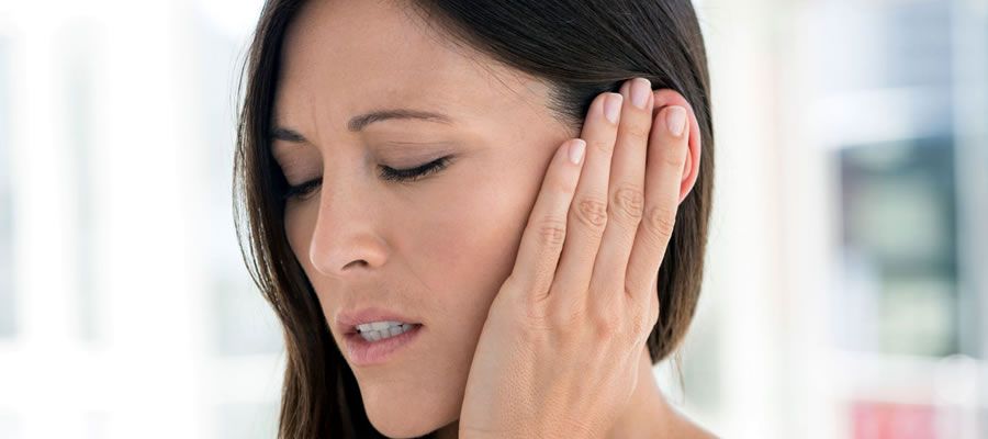 Los síntomas típicos de una congestión de oído o tapón de oído 