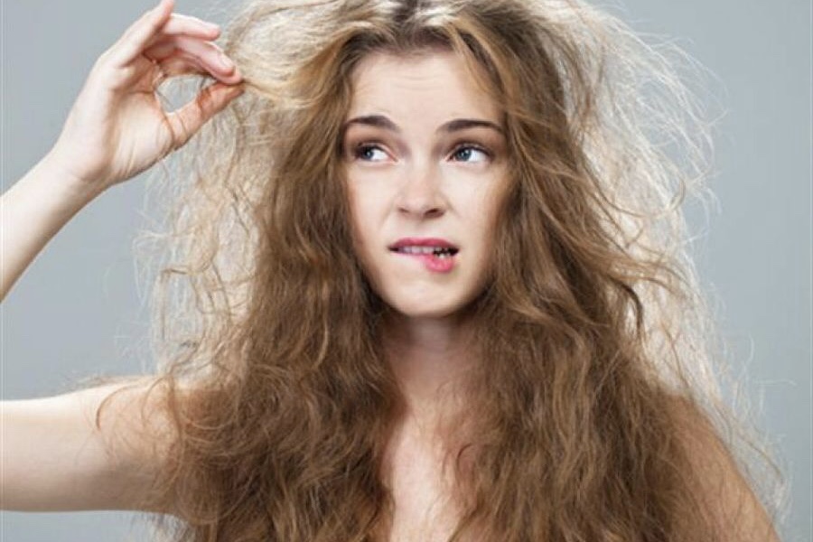 Cómo evitar el pelo encrespado los días de lluvia 1 Vida.es Pelo encrespado por el frizz