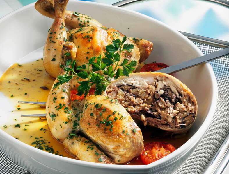 Carme Ruscalleda y su receta más catalana: coquelet de bresse con trufa 4 Vida.es La receta de Coquelet de Bresse estofado con trufa de Carme Ruscalleda