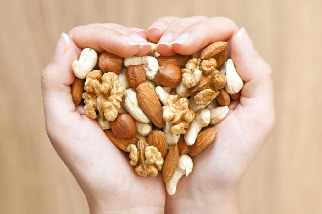 Si comes muchos frutos secos deberías saber esto: así es como afectan a nuestro cuerpo 3 Vida.es La importancia de la variedad en la dieta