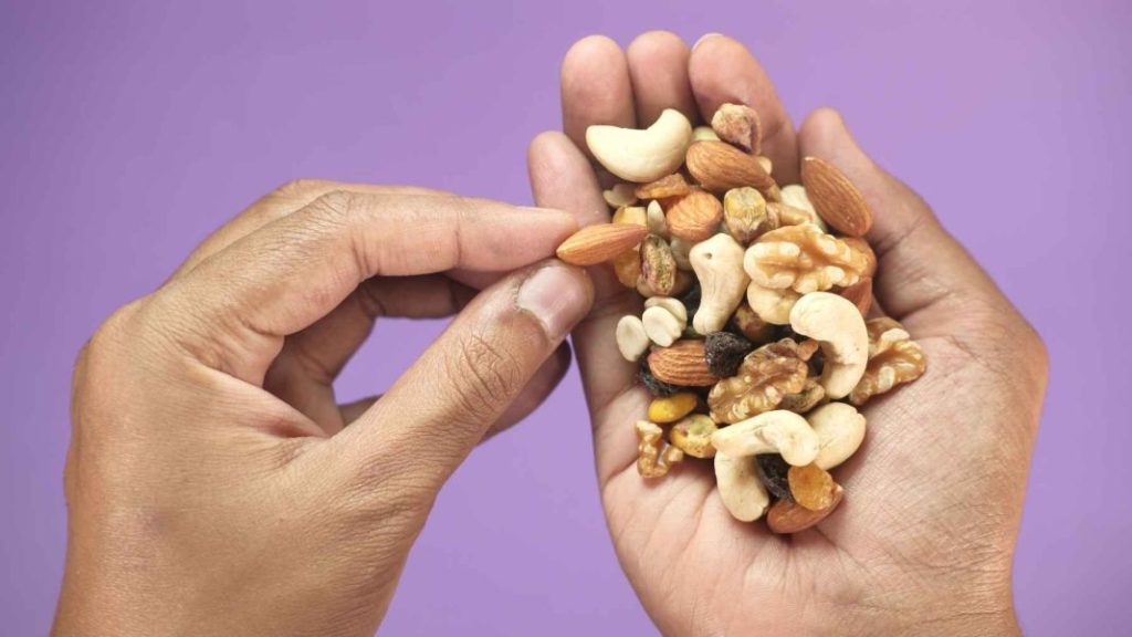 Si comes muchos frutos secos deberías saber esto: así es como afectan a nuestro cuerpo 1 Vida.es Los beneficios nutricionales de los frutos secos