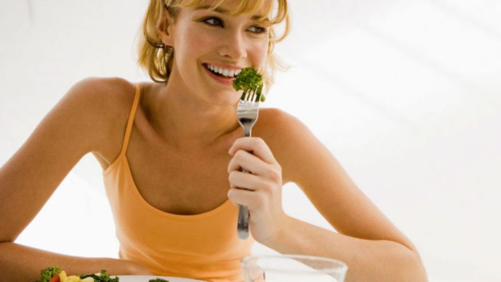 ¿Qué ocurre en tu cuerpo cuando comes muy poco? 3 Vida.es Problemas digestivos y malabsorción de nutrientes