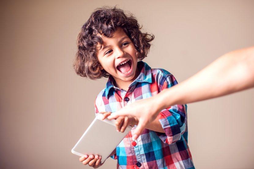 La norma para tus hijos con la que tienes que tener cuidado 1 Vida.es El equilibrio entre el tiempo de pantalla y las actividades físicas