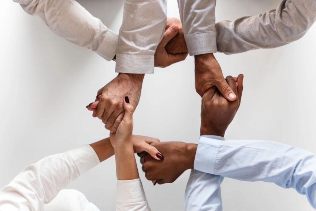 Felicitar a alguien por perder peso puede ser peligroso contra la salud mental 3 Vida.es Fomentar una cultura de aceptación y diversidad