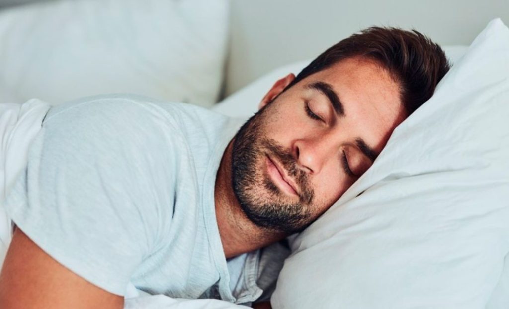 ¿Puede generarnos pesadillas la posición al dormir? 2 Vida.es Posición lateral y la relajación del sistema nervioso