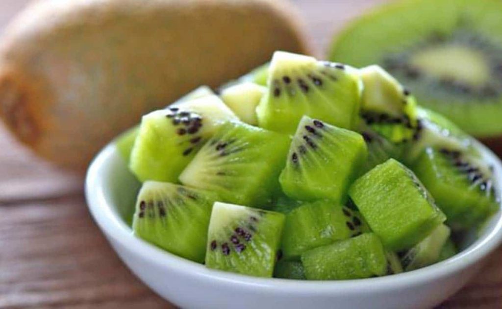 La fruta más completa que existe para nuestra dieta 2 Vida.es Efectos del kiwi en la salud cardiovascular