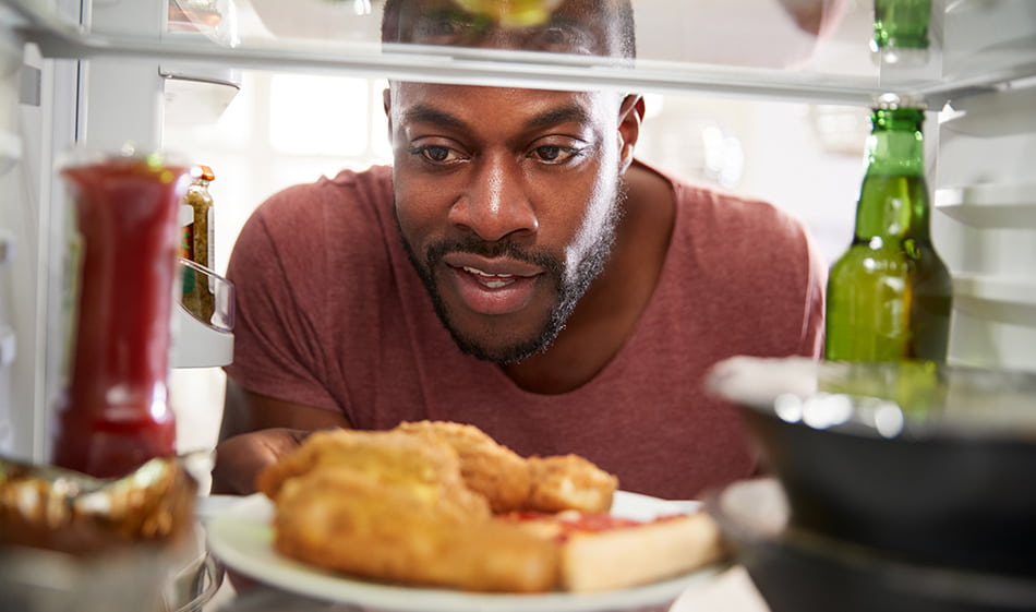 Así puedes reducir el antojo de comer compulsivamente 3 Vida.es Cultivar una actitud compasiva y sin juicios hacia uno mismo