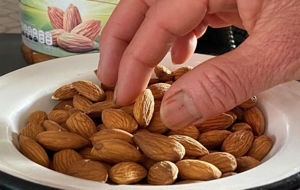 Este alimento ayuda a adelgazar y a prevenir la diabetes 2 Vida.es Estrategias para incorporar almendras en la dieta diaria