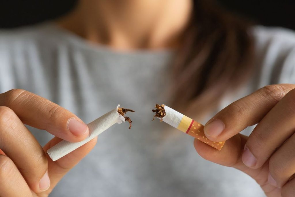 Evitar el consumo de tabaco y reducir el estrés