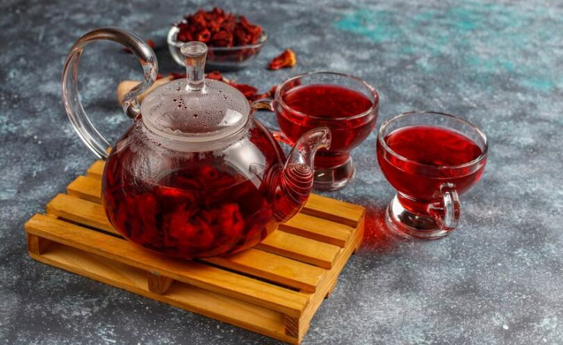 Este té tiene magnesio y calcio y ayuda contra los dolores corporales 1 Vida.es Propiedades antiinflamatorias de la flor de hibisco